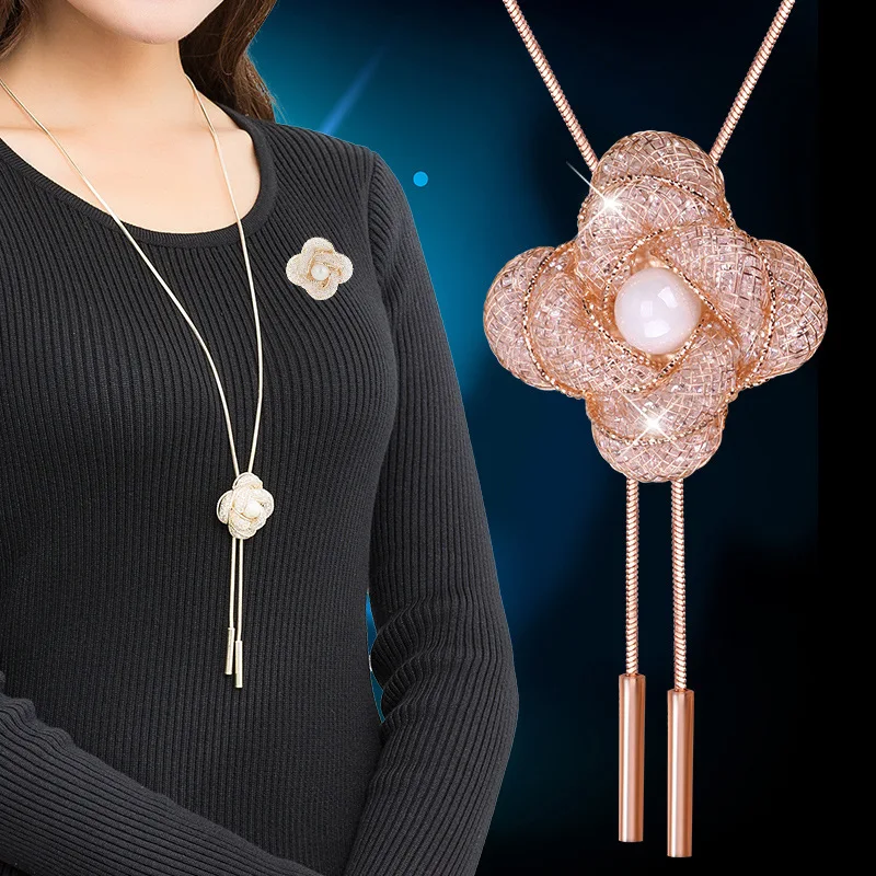 قلادة السترة الوردية الطويلة الجديدة مناسبة للخريف والشتاء. إنها متعددة الاستخدامات وأنيقة وراقية