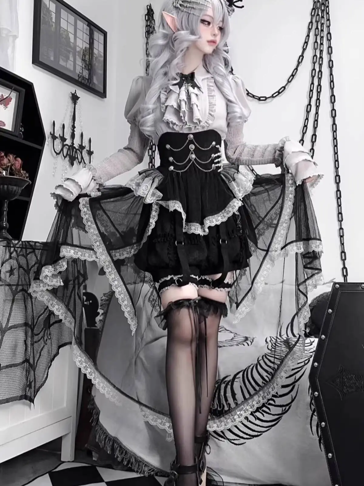 

Fairy Tale Dark Lolita Dress Gothic Waist-Cinching Skirt Lolita Palace Style Shirt Shorts Halloween Cosplay for Women Girls