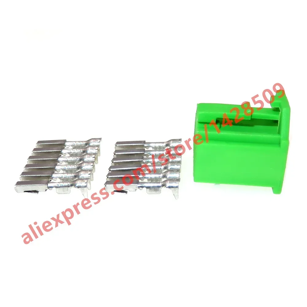 1 Pcs 12 Pin Automotive Atmosphere Lamp Unsealed Socket For Benz 0.6 Series Car Rearview Mirror Electric Wire Connector