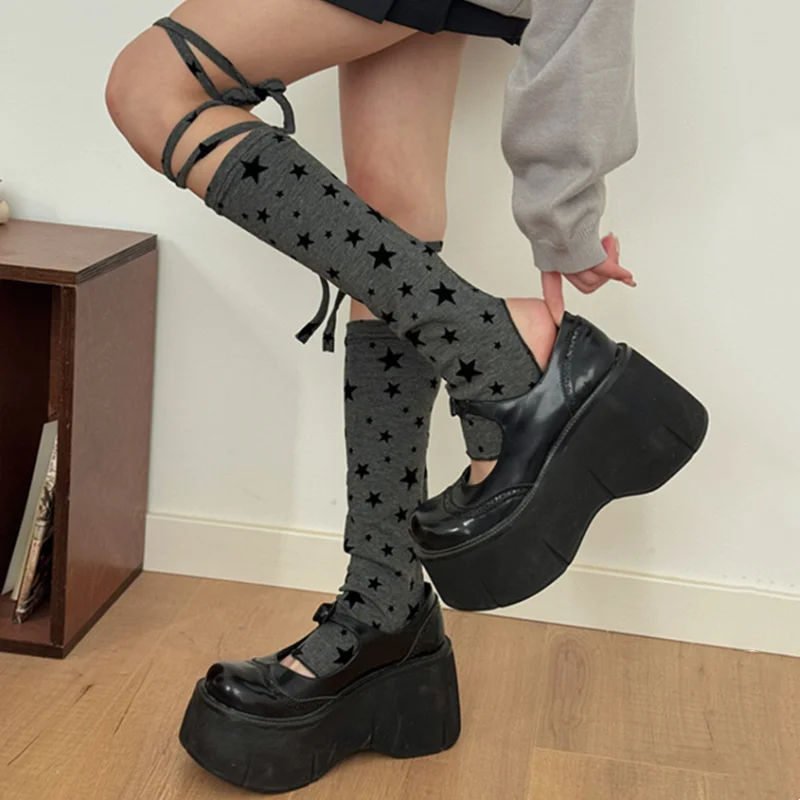

Y2k гетры женские осенне-зимние носки со звездами и принтом на ремешке, носки до середины икры, носки со средней трубкой, чулки, гетры
