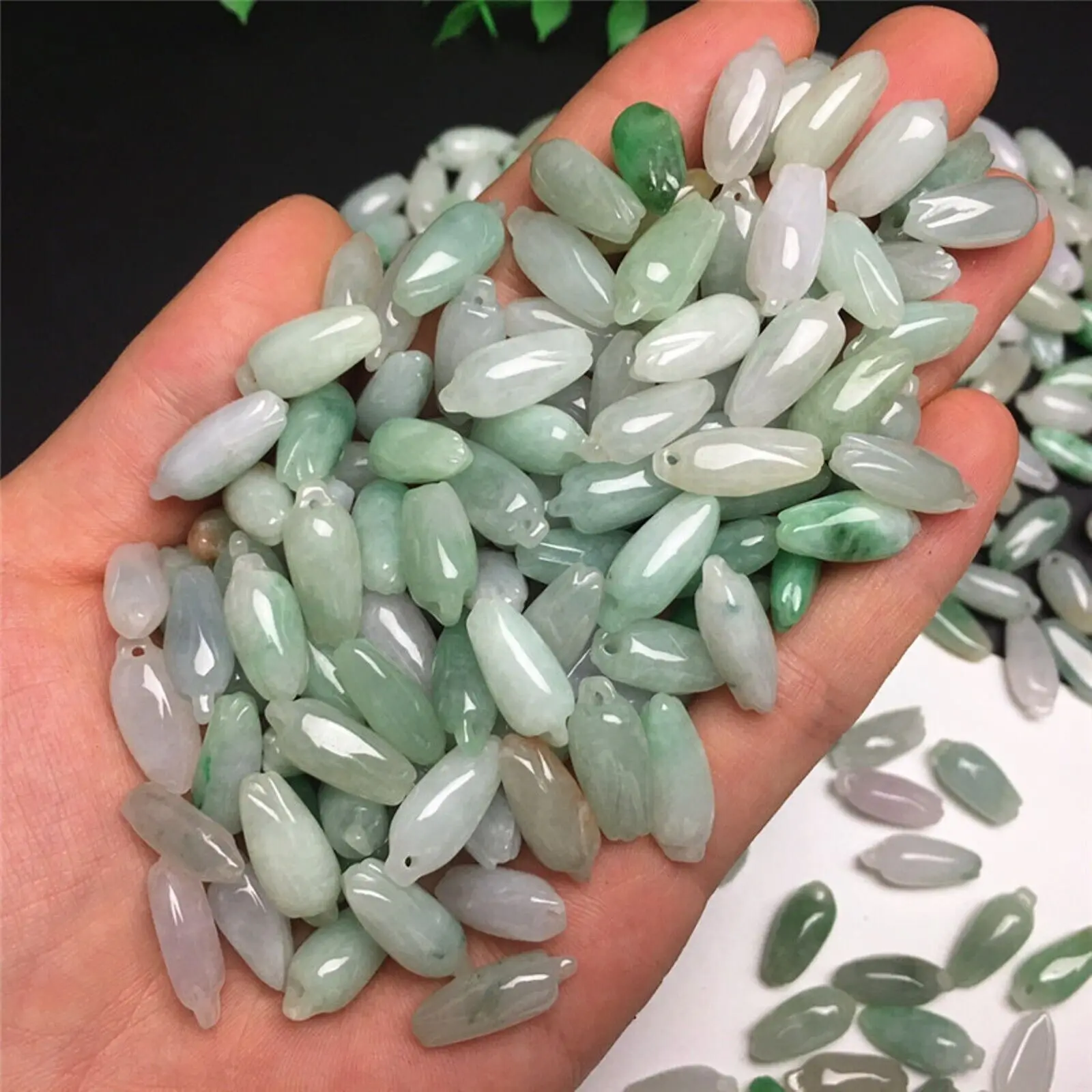 

20PCS Natural Jade Jadeite Lucky DIY Magnolia Flower Loose Bead Pendant