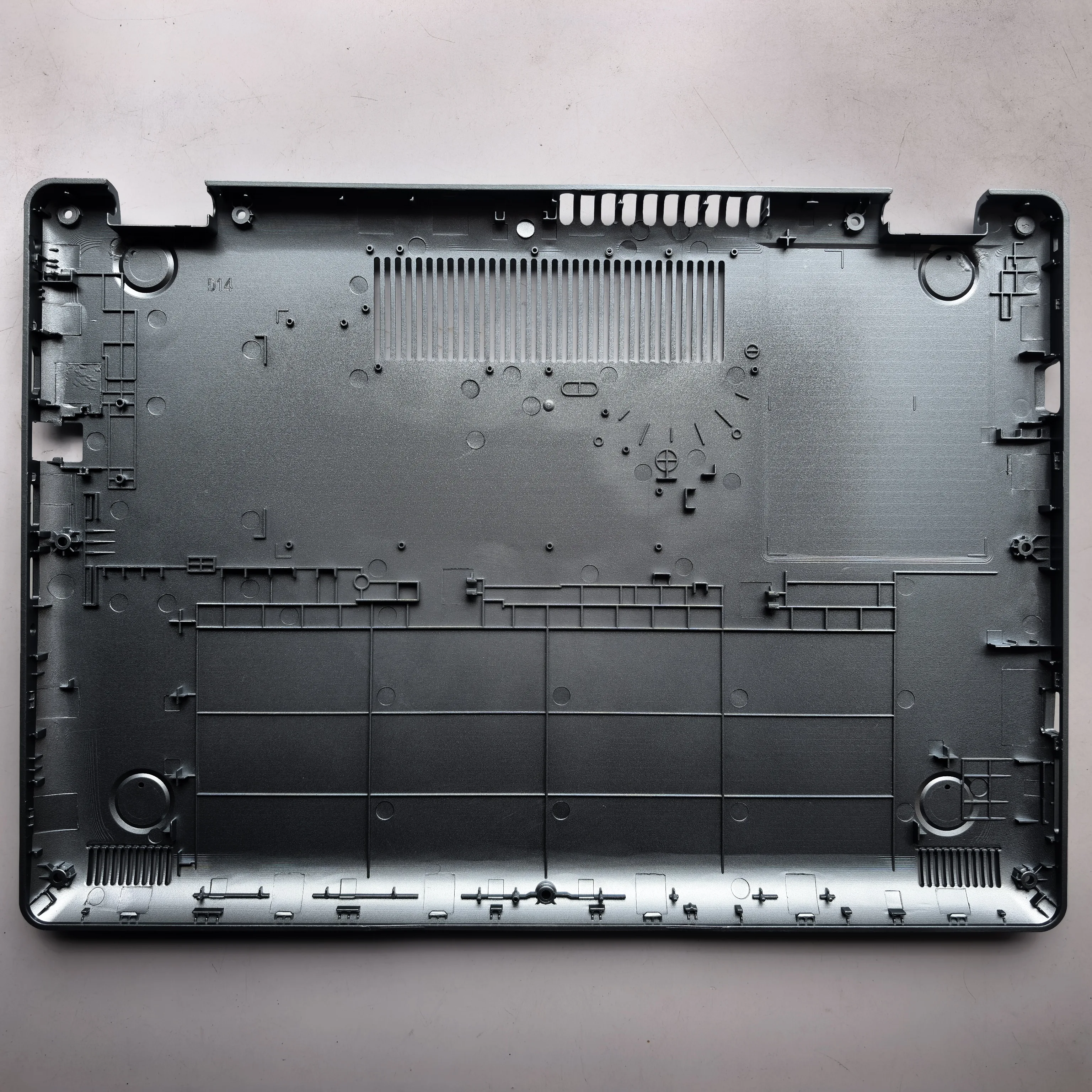 Sliver New laptop bottom case cover for Dell Vostro  V3490 3480 V3480 V3481 V3482 with VGA