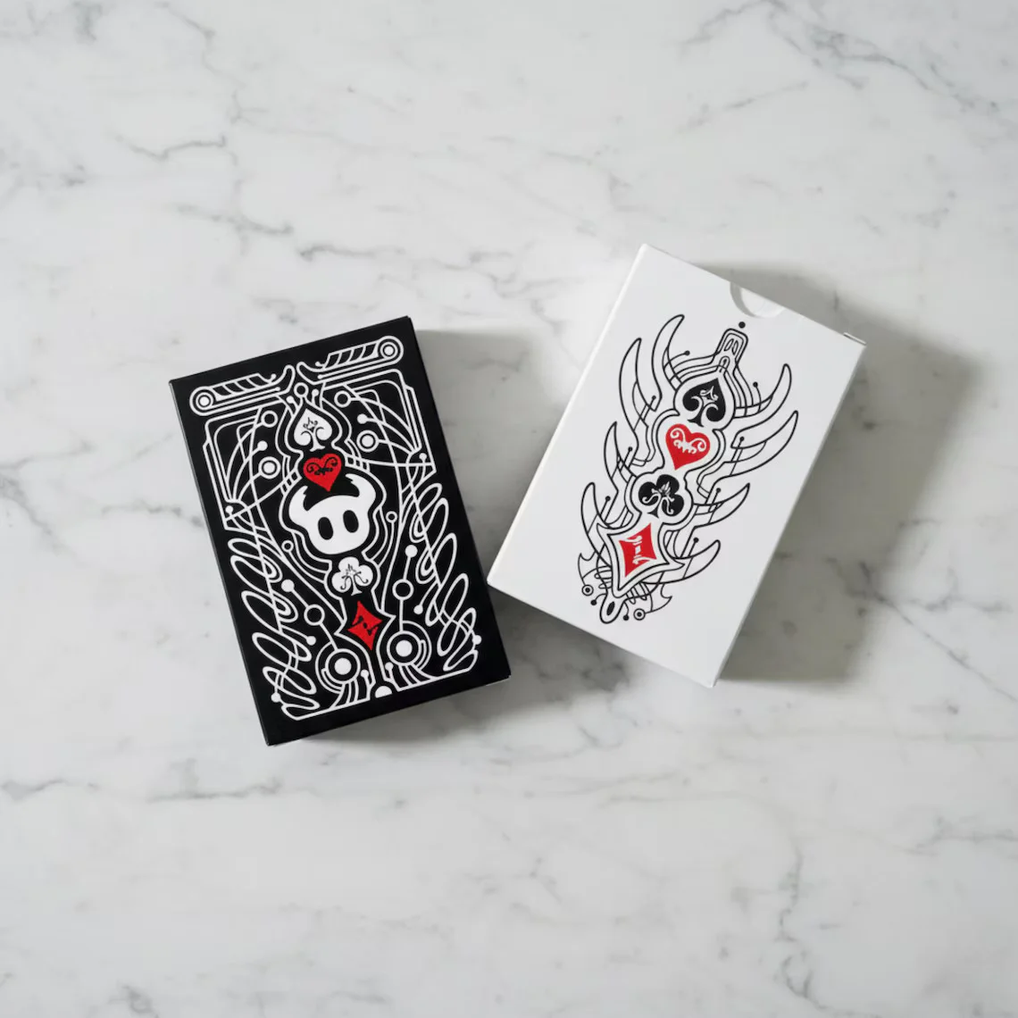 

Набор игральных карт, стандартная колода для покера, черно-белый дизайн, портативный, креативный, для семейных вечеринок, коллекционный, подарочный