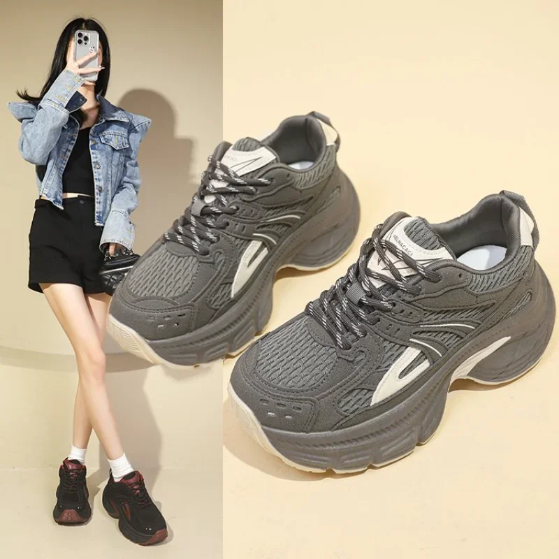 2024 Thick Sole Retro Womens Sneak Womens Sneakers Korean Ladies Shoes Tennis Female Platform Roses Fashion Mesh Trainers 35-40