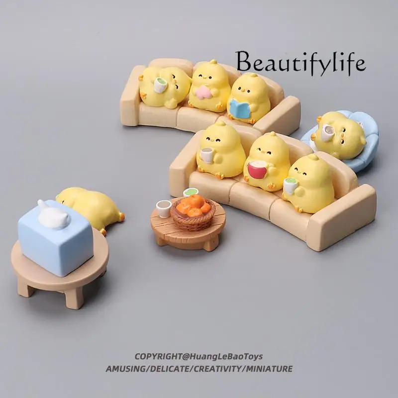 

Creative happy doll mini little yellow chicken cute animal office desktop workstation decompression ornament toy