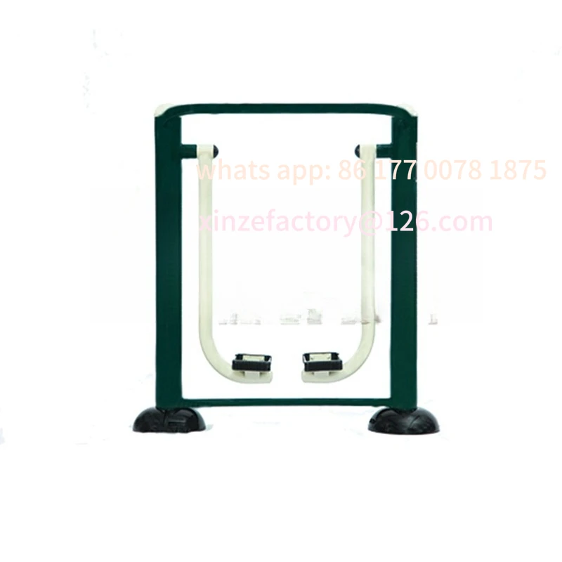 

Customizable outdoor fitness equipment