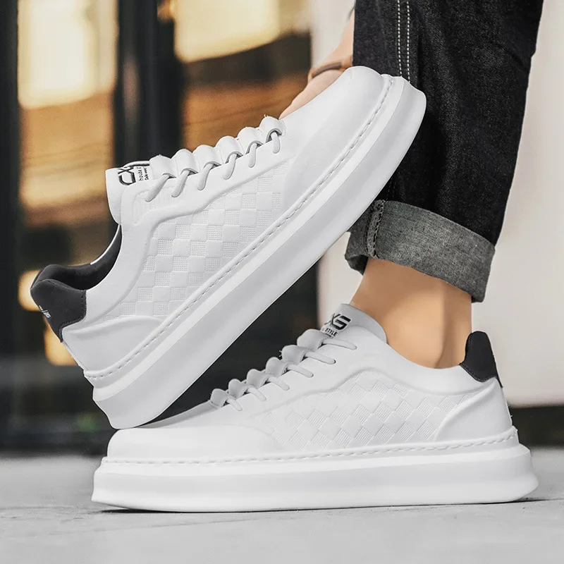 

Новая мужская кожаная повседневная обувь, модные туфли на плоской платформе на толстой подошве, кроссовки без шнуровки для молодых людей