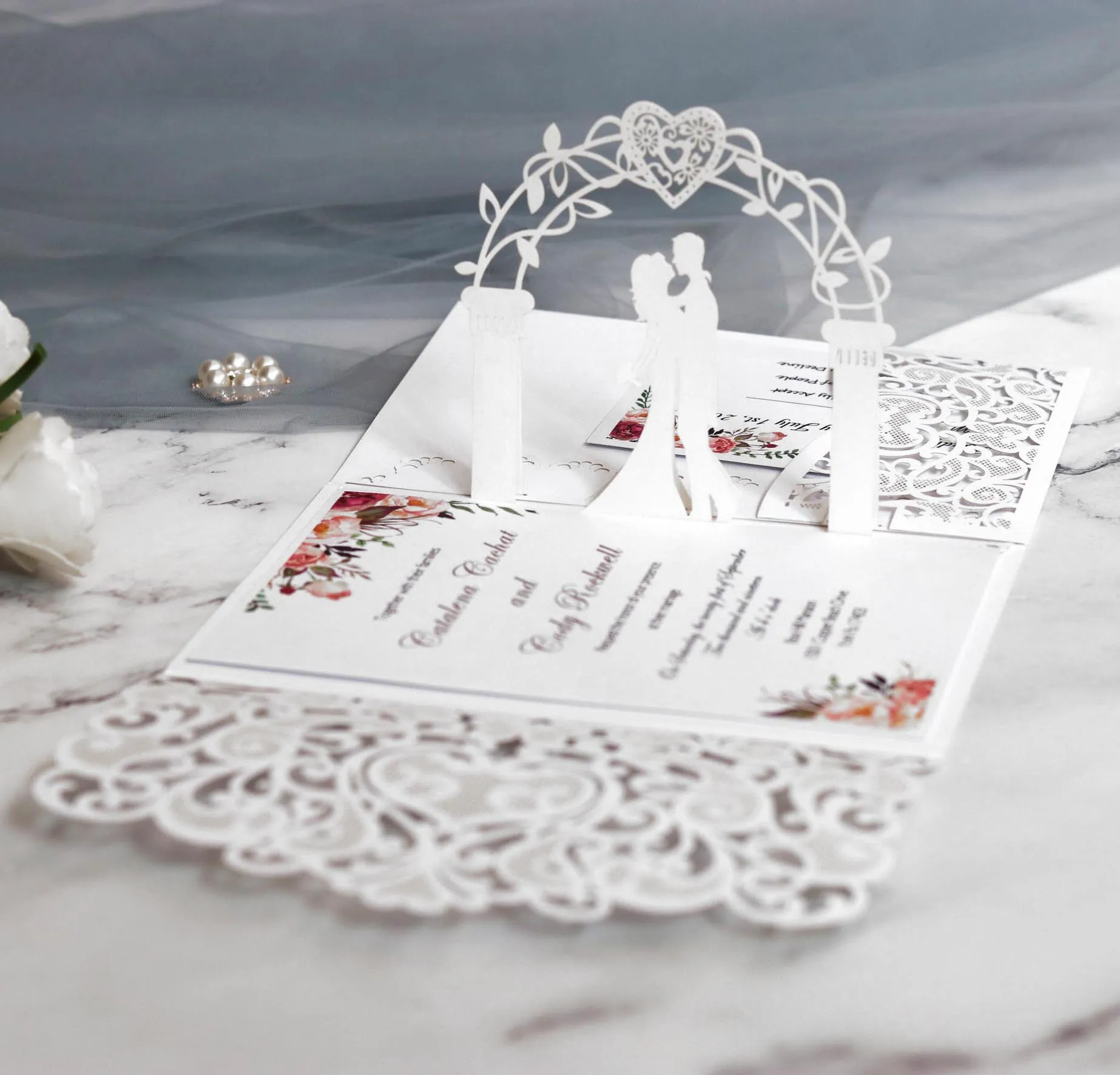 10Pcs European Laser Cut Wedding Invitations Card 3D Tri-Fold Lace Heart Elegant Greeting Cards Wedding Party Favors Decoration