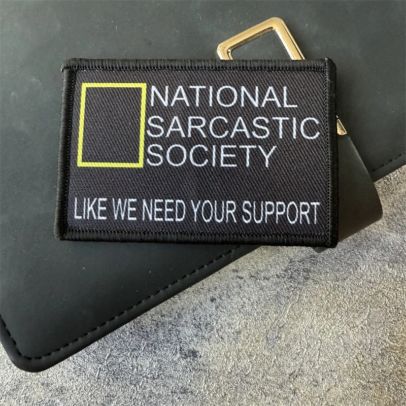 جمعية السخرية الوطنية المعنويات التكتيكية العسكرية التصحيح شارة التصحيح شارة هوك وحلقة ملصقات الملحقات على ظهره في الهواء الطلق