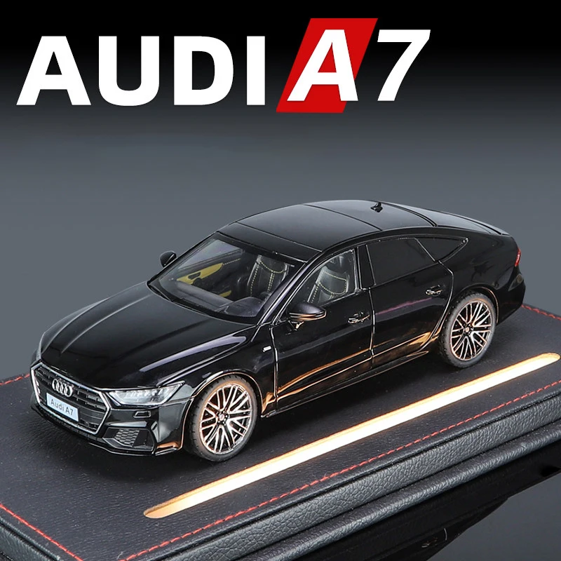 Coche de juguete de aleación Audi A7, modelo de volante con sonido y luz, juguete coleccionable para niños, regalo de cumpleaños, 1:24