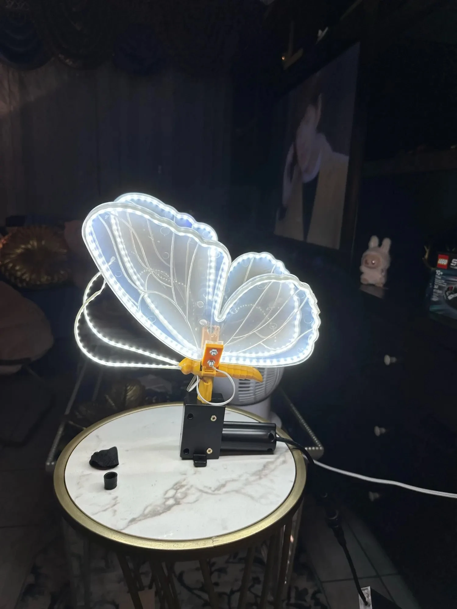 2/4 قطعة فراشة ديكور خارجي فراشة Led أضواء مقاوم للماء تتحرك فانوس ترفرف واقعية لمسار السياج الشرفة سطح السفينة #2