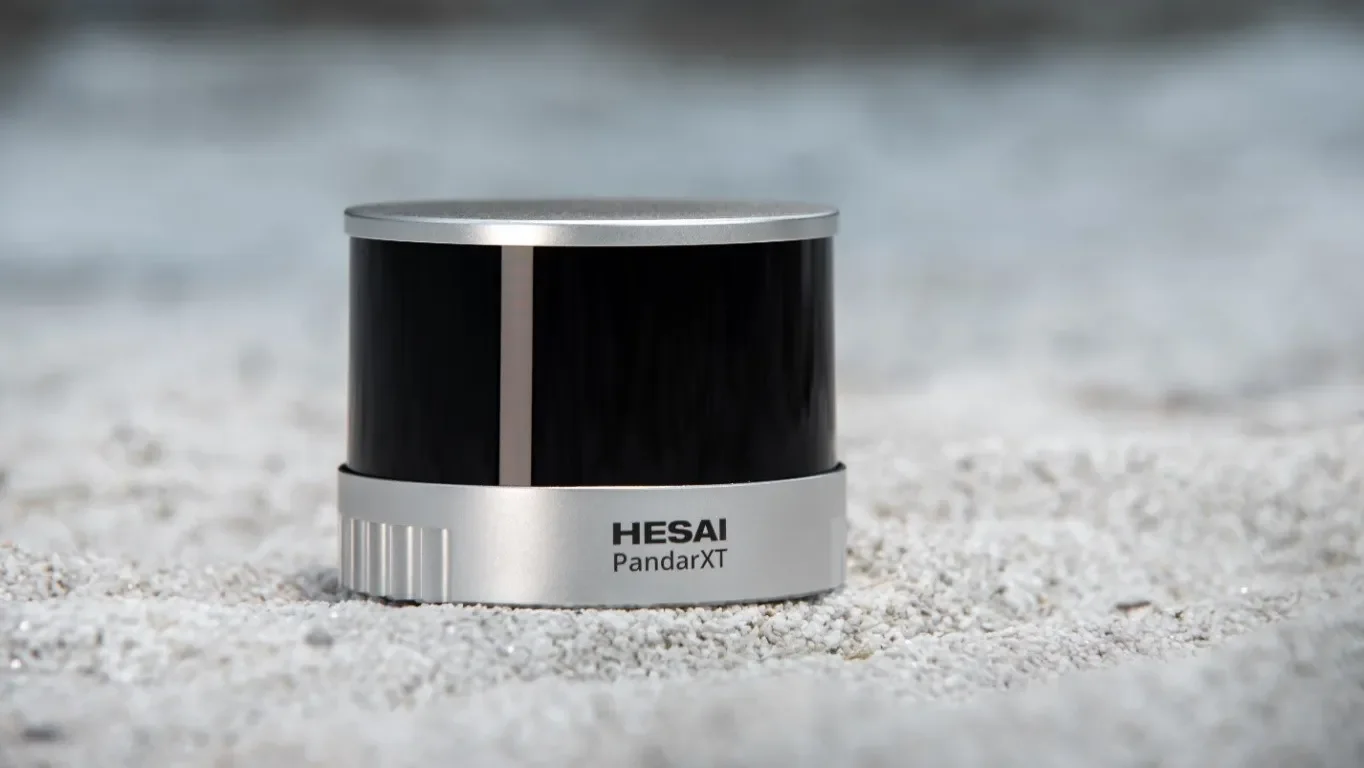 HESAI XT16 16/32-Channel 360 Spinning Mid-Range Lidar Sensor High Precision Minimum Range Zero for Automotive & Robot Use