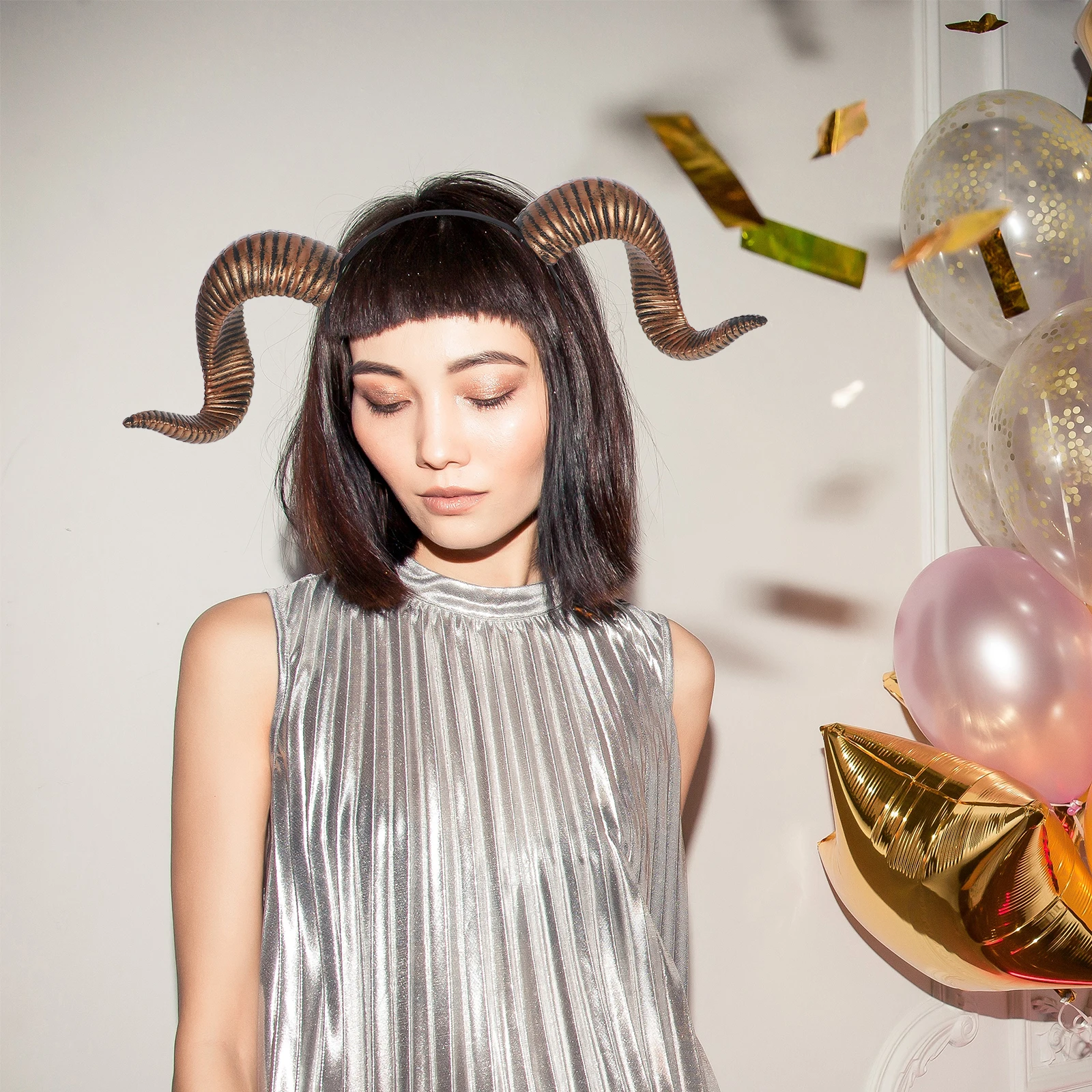 

Claw Headband Demon Horns for Cosplay Halloween Headpiece Accessory Costume Sheep Adult Women