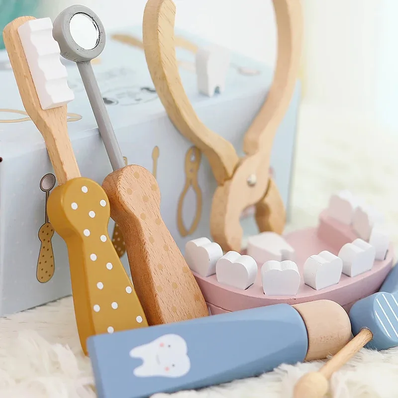 TEMIKIDS خشبية للأطفال طبيب صغير يلعب طبيب الأسنان عن طريق الفم مجموعة ممرضة لعبة طفل يتعلم فرشاة الأسنان واللعب في المنزل