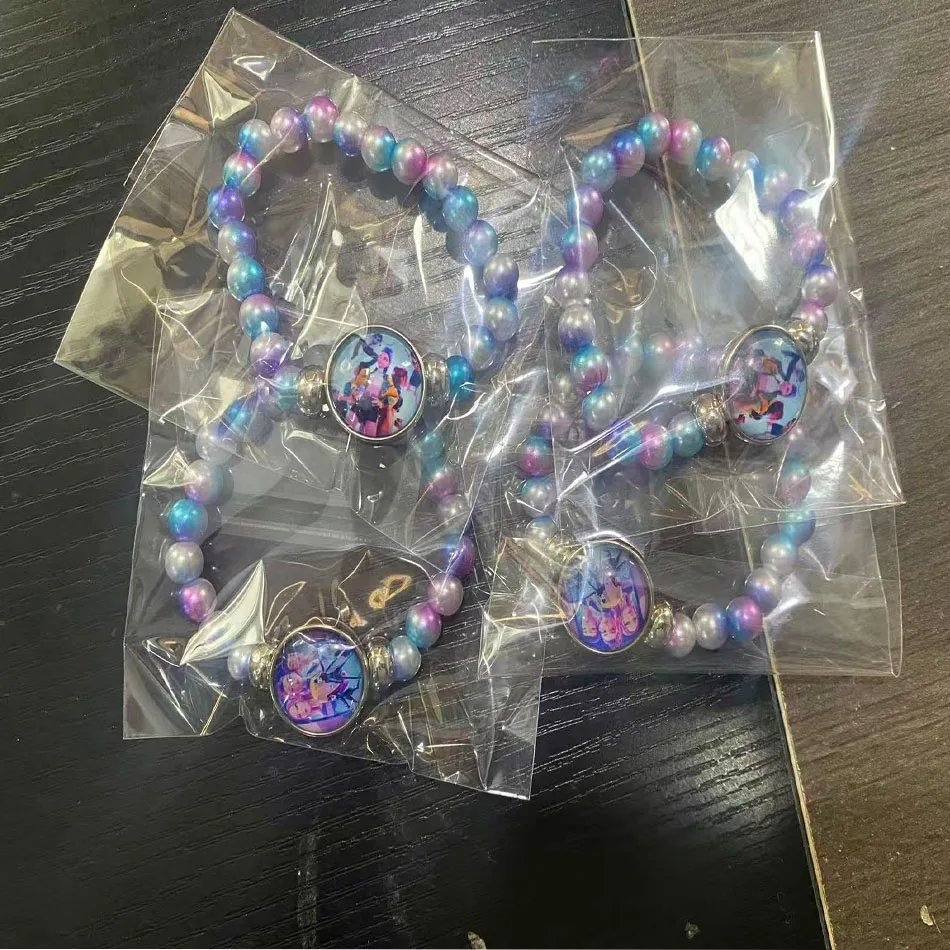 צמידי KPop Demon Hunters לבנות בסגנון אופנה עם חרוזים, תכשיטי דמויות קרטון חמודות, אביזרי תכשיטים לילדים, מתנת חג המולד