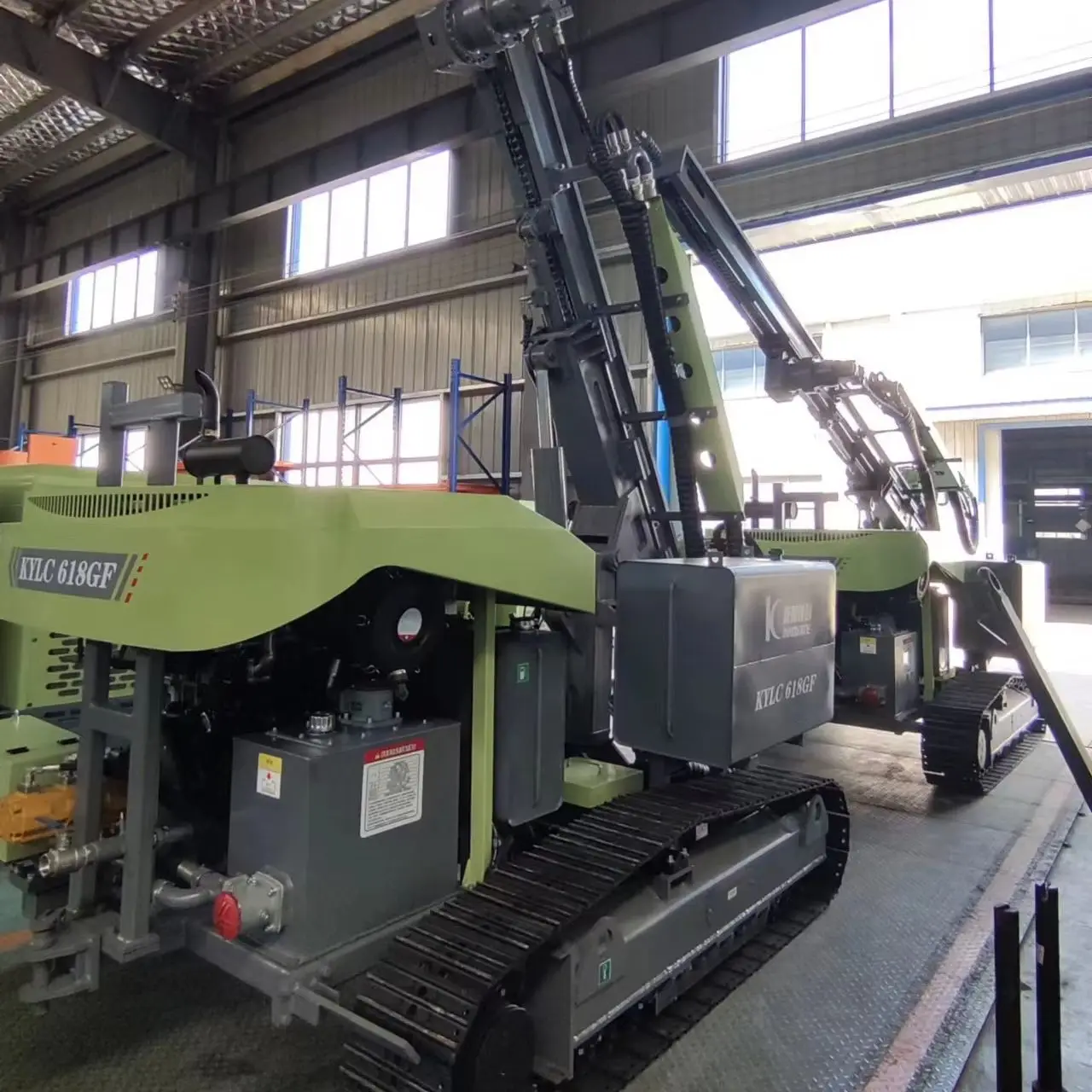 Down The Hole Drilling Rig Machine Multifunctional Air Compressor DTH Drilling Rig Construction Mine Well Drill Rig for Surinam