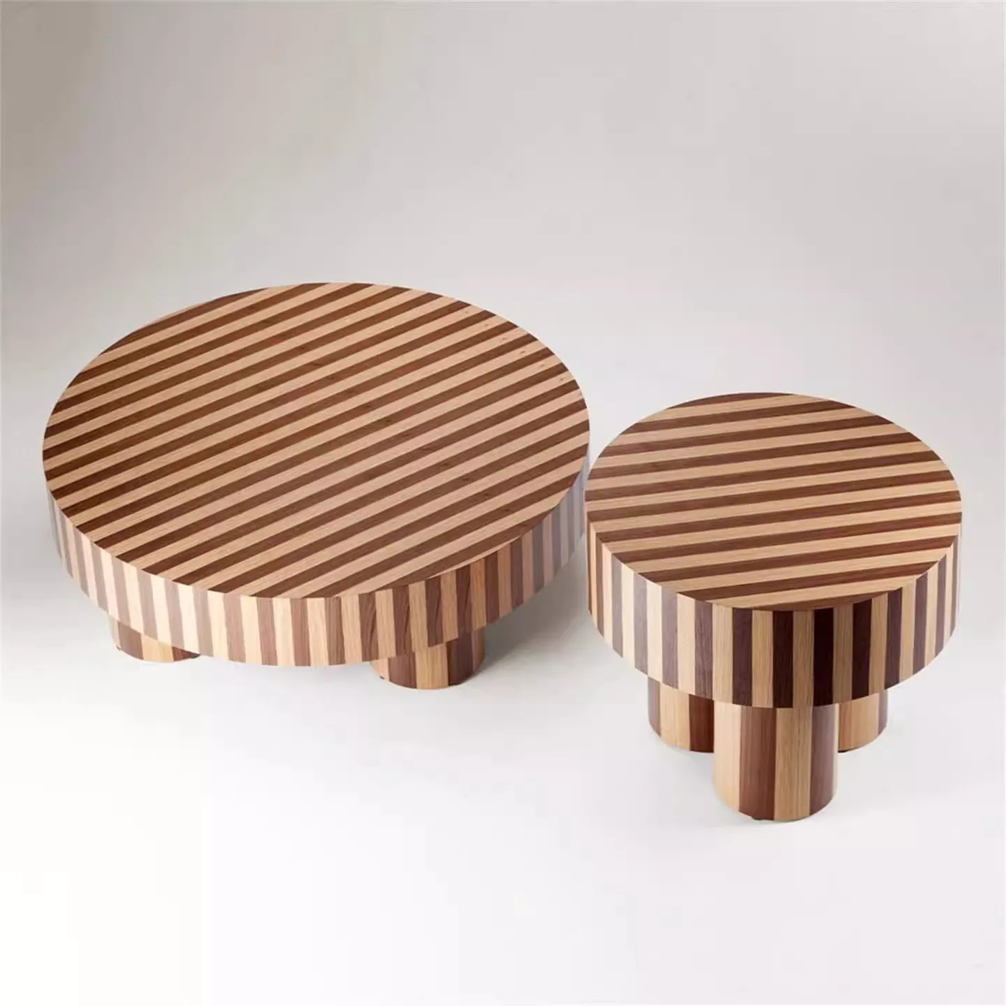 

✘ Итальянский дизайнерский ретро-столик в стиле Wabi-Sabi из массива дерева с отделкой под кору, комплект из двух маленьких приставных столиков для гостиной