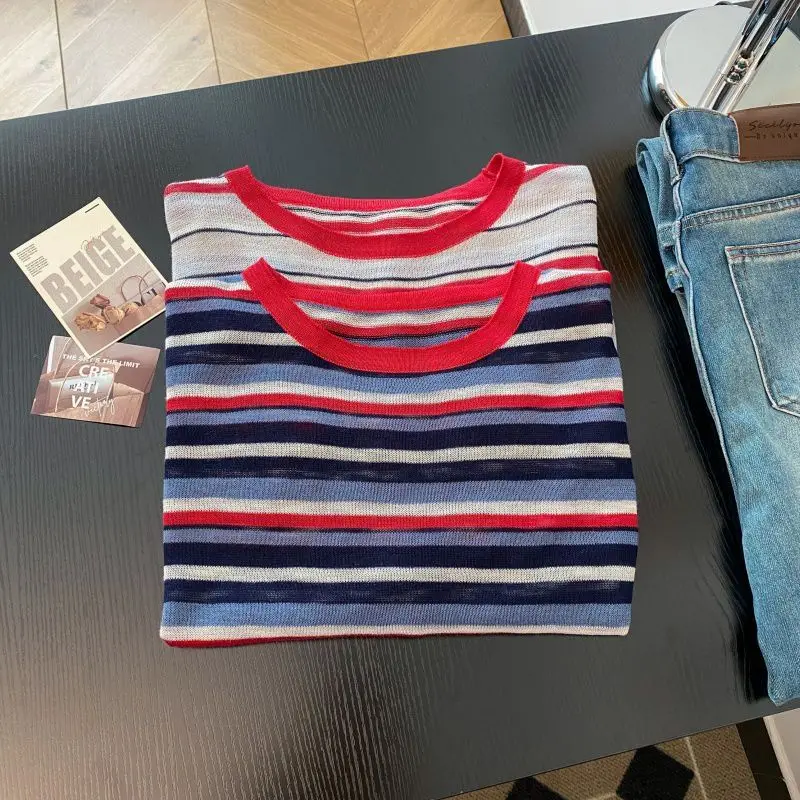 Retro Contrastสีลายแขนยาวถักเสื้อกันหนาวหญิงฤดูใบไม้ร่วง 2025 ออกแบบใหม่Sense Silmด้านในPulloverเสื้อN965