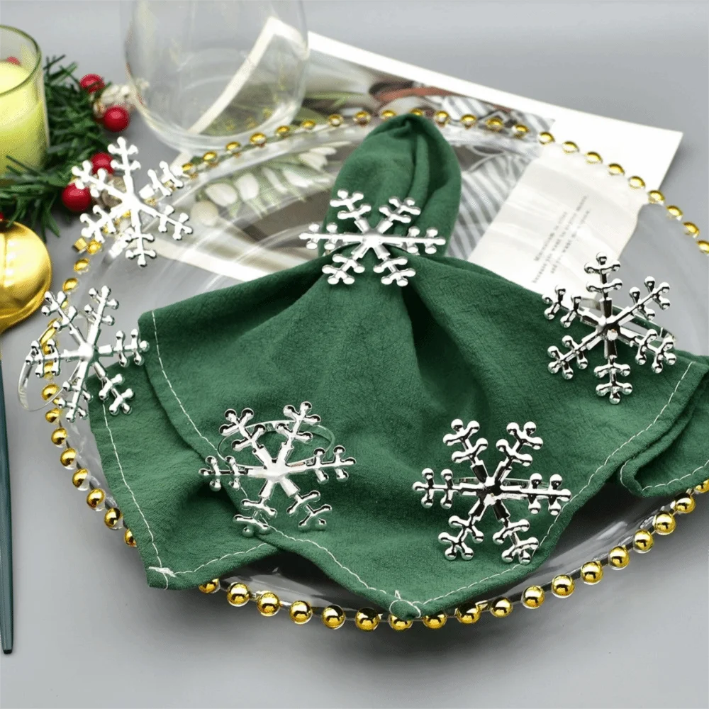 6PCS Gold/Silver Christmas Snowflake Napkin Ring Metal Electroplating Xmas Napkin Holder Festival Reusable Napkin Buckle