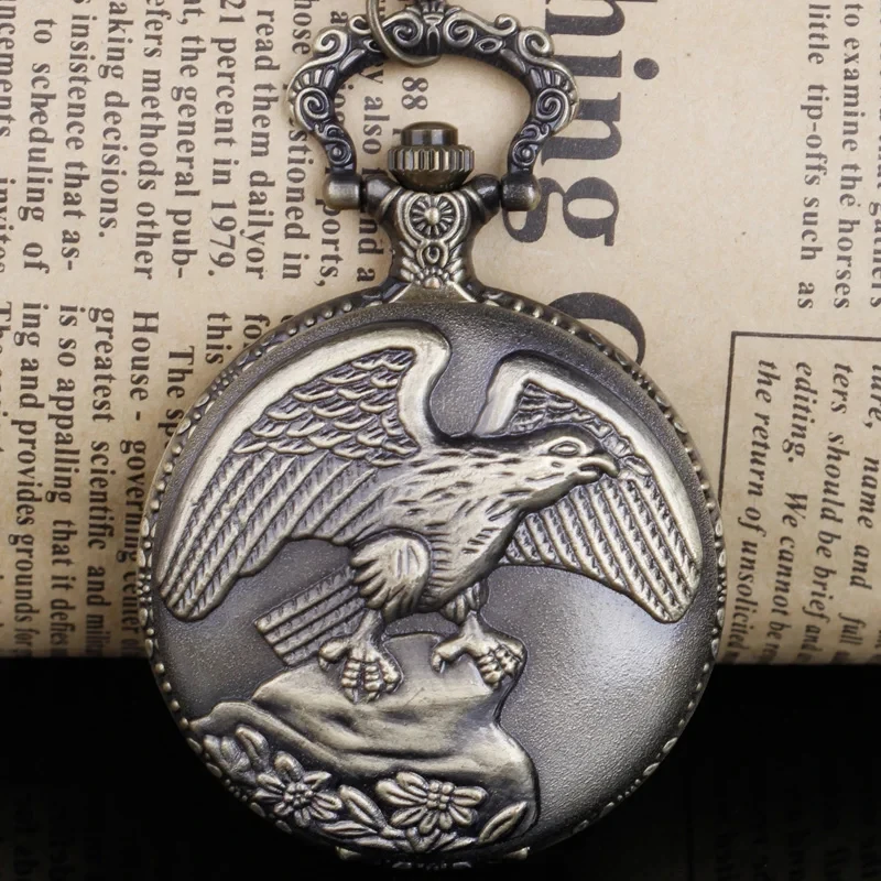 New Fashion Retro Quartz Vintage Watch Eagle Spreading Wings Pocket Watch Necklace Pendant Chain Clock Gift Birthday Gifts
