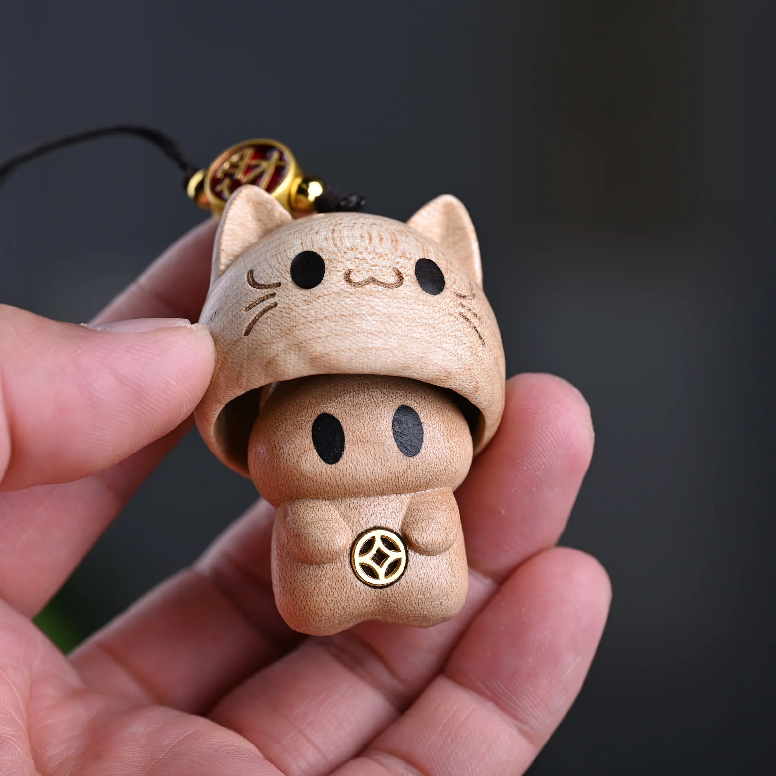 Beech Wood Hide and Seek Cat Carving Viral Phone Chain Cute Cartoon Coin Cat Healing Lucky Cat Desktop Craft Souvenir Gift