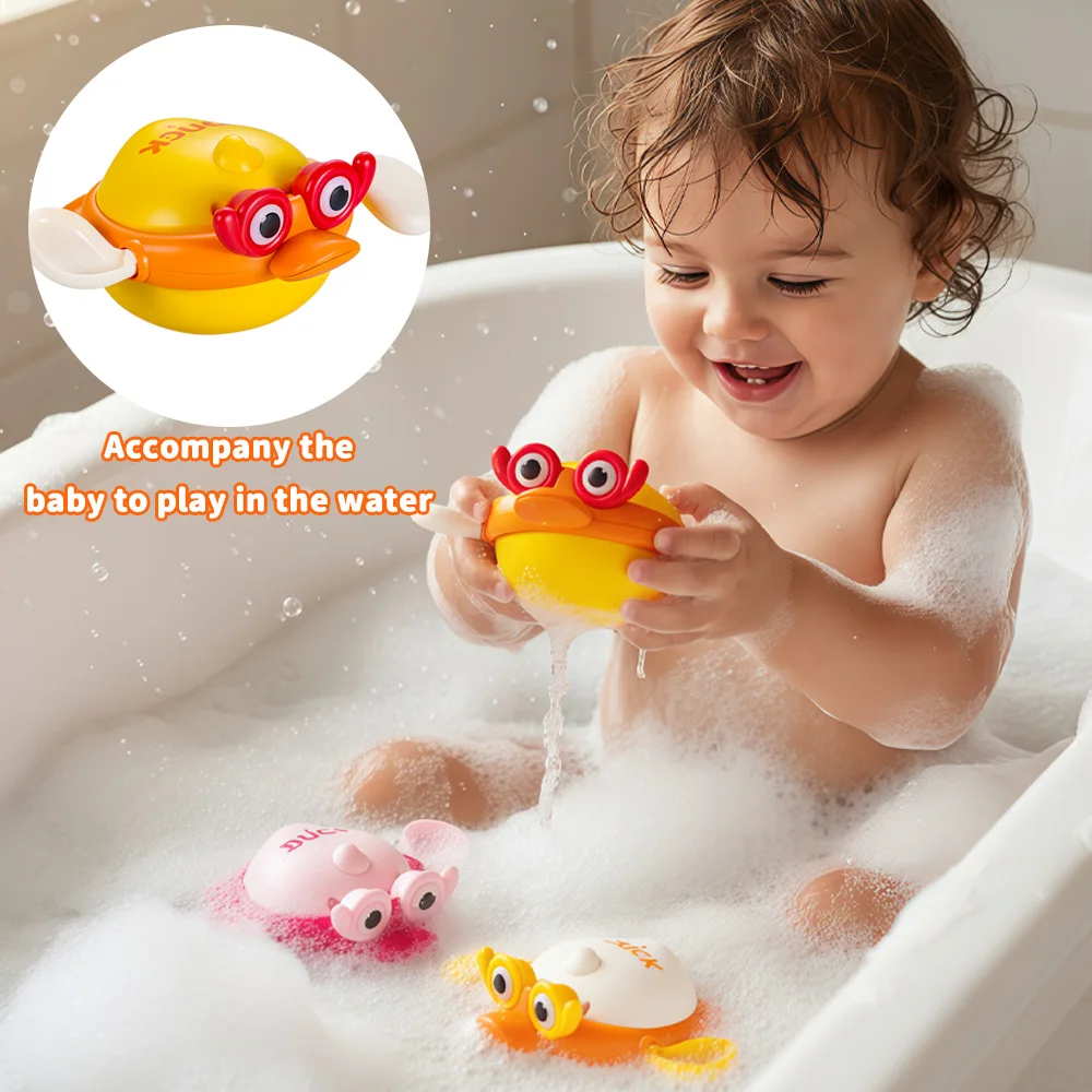 ของเล่นอาบน้ำเด็ก – ของเล่นเป็ดน้อยสีเหลืองน่ารัก ว่ายน้ำได้ พร้อมดีไซน์โซ่ไขลาน ใช้ได้กับอ่างอาบน้ำ สระว่ายน้ำ และชายหาด สำหรับเด็กวัยหัดเดินและเด็กเล็ก