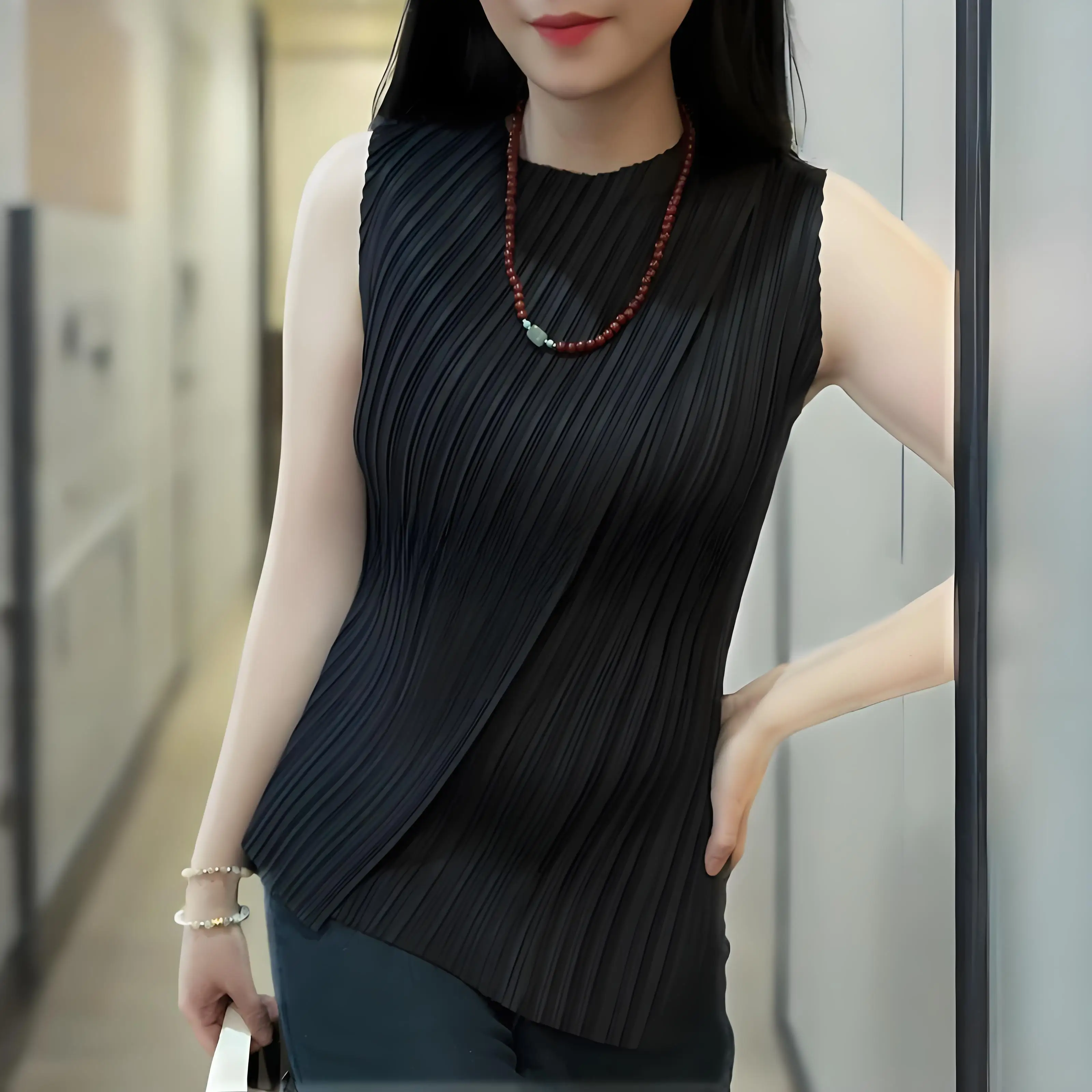 

Miyake Sleeveless Top Three Ways To Wear Irregular Pleated Women's Clothing Minimalist Fashion High Sense Kk Pleated Kelp Vest
