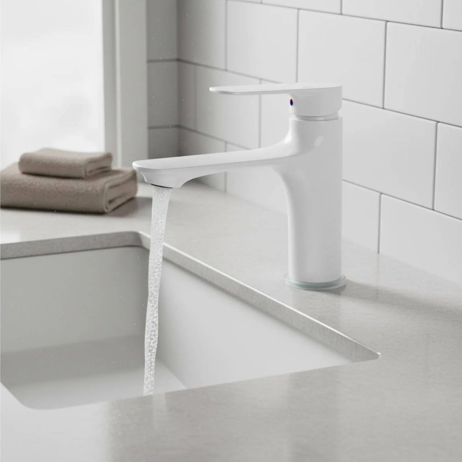 

Hot and Cold Water Blending Tap Hot and Cold Blending Tap Bathroom Sink Faucet Easy to Install for Powder Room