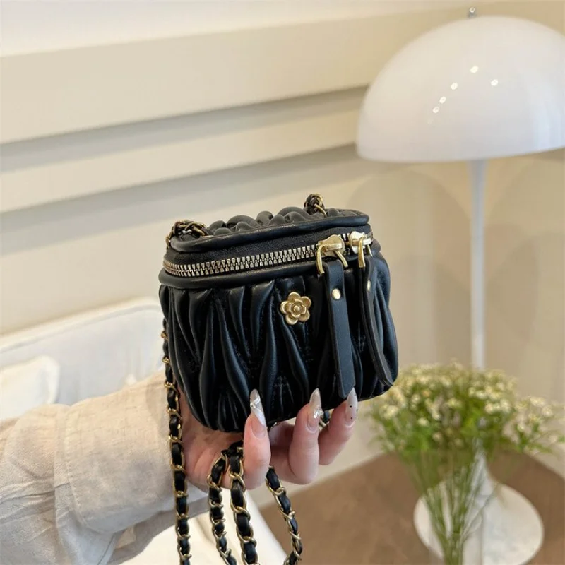 

Top-Tier Women's Tote Bag Made Of Cowhide Leather Featuring Trendy Paris Vintage Lightweight Soft Daily Modern Style​