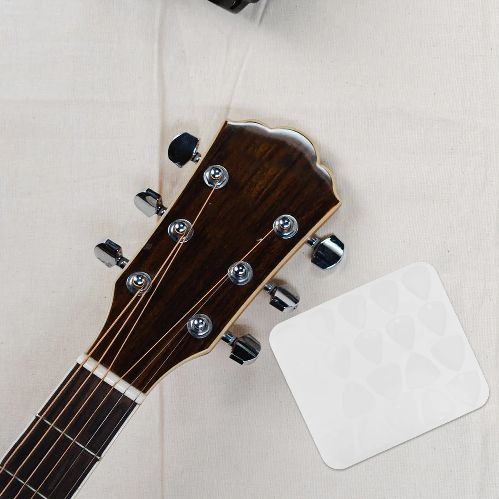 

Guitar Pick Mold Thumb Plectrums Resin Casting Molds White Silica Gel for DIY Keychain