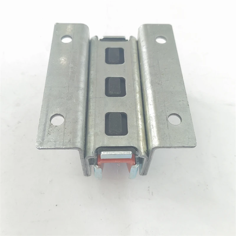 Chaussure de guidage d'ascenseur KM 51000110 V010 pour rail 16 mm