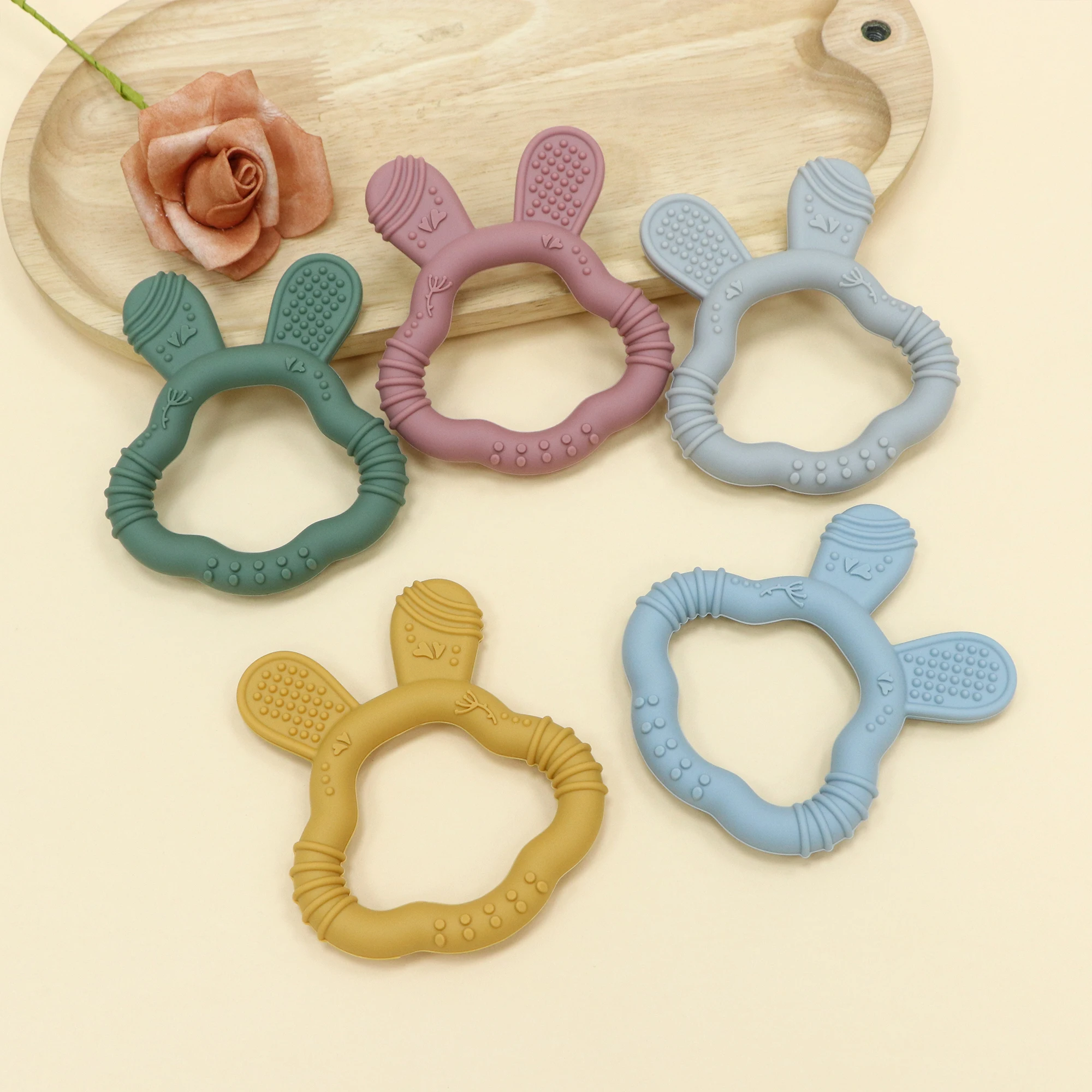 Zabawka do gryzienia dla niemowląt w kształcie króliczych uszu, miękka silikonowa zabawka do gryzienia dla niemowląt, idealny prezent dla noworodków, silikon spożywczy, zabawka wspomagająca rozwój sensoryczny.