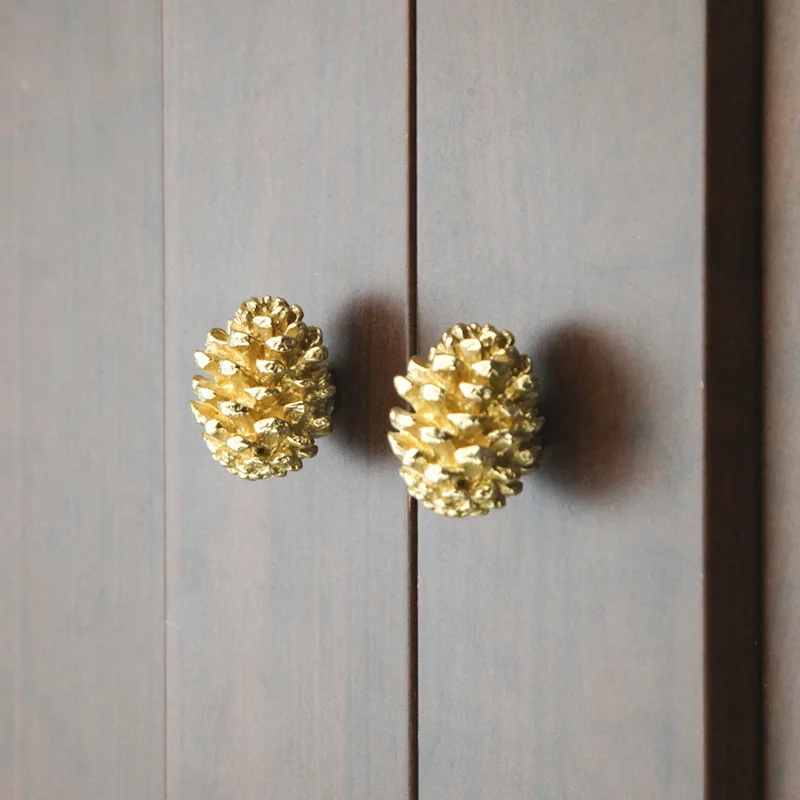 Brass Pine Cone Knobs for Furniture Country Style Cabinet Knobs and Handles Drawers Wine Cabinets Shoes Cabinets Dressers