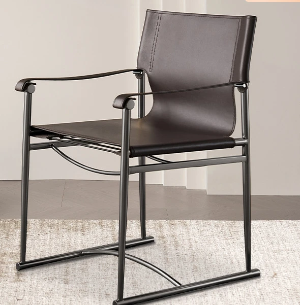 

Итальянское минималистичное седло кожаное кресло для книги дизайнерское удобное одинарное кресло для переговоров