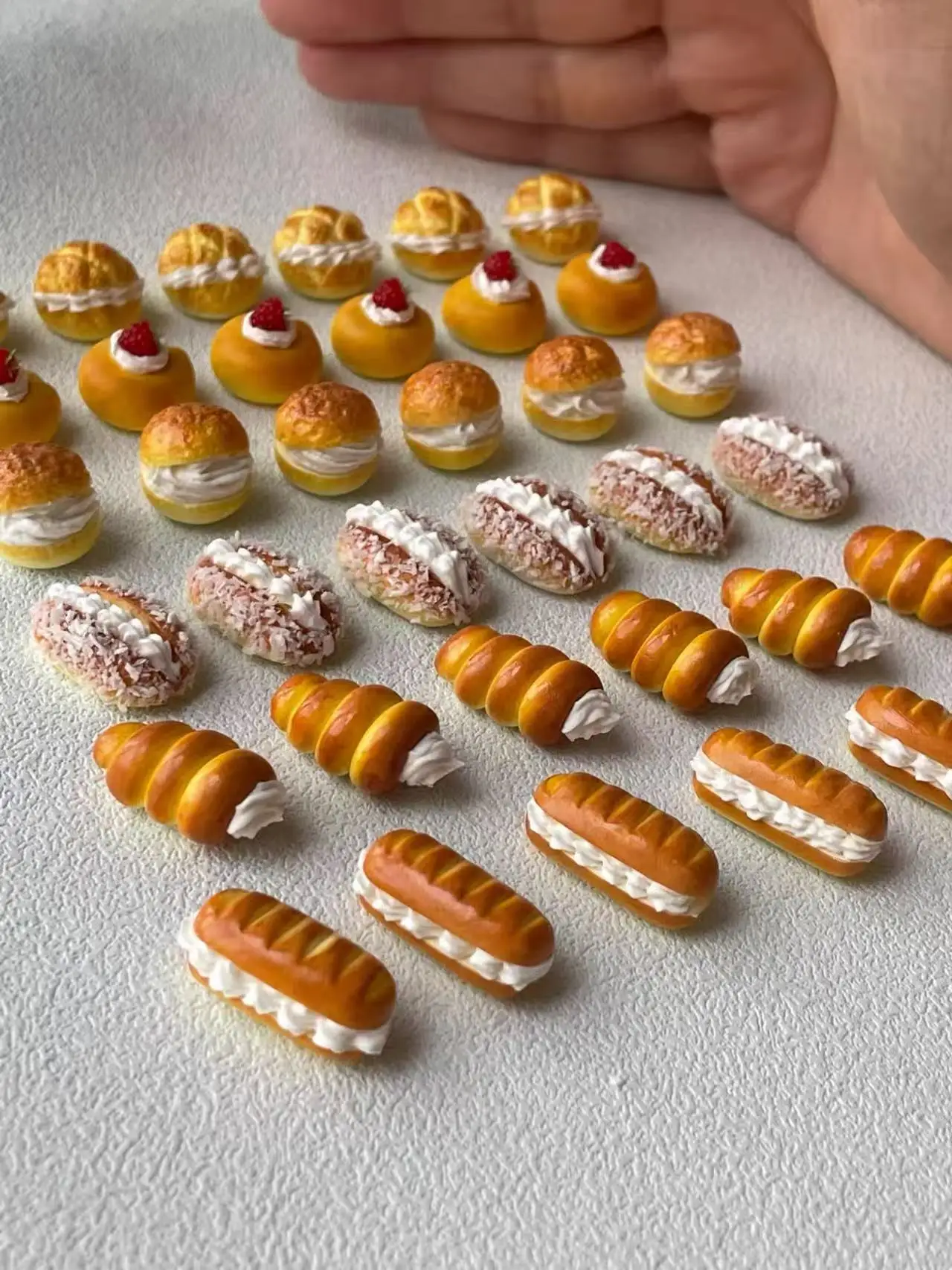 Mini Bakery Dollhouse Accessories Micro Bread Baguette Donuts Face Cookies Clay Toys for BJD Dolls DIY Crafts Miniature Scene