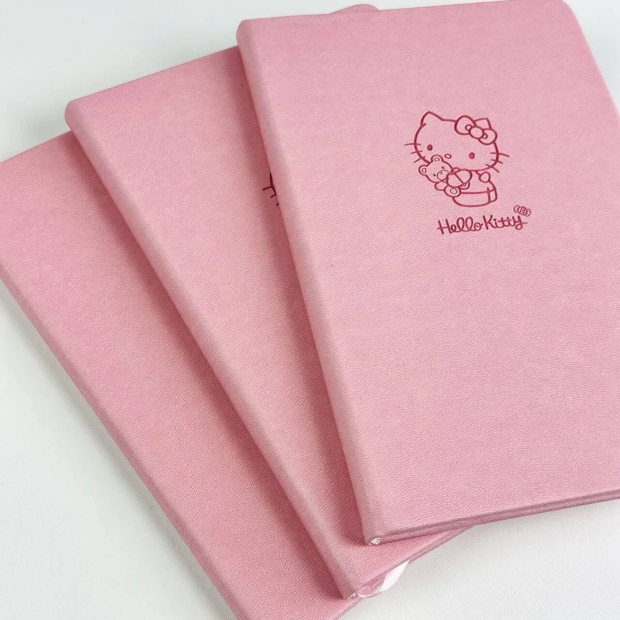 a mano A5 cuaderno Anime kt lindo Bloc de notas para estudiantes suministros escolares lindo diario de notas de dibujos animados papelería de oficina regalo para niñas