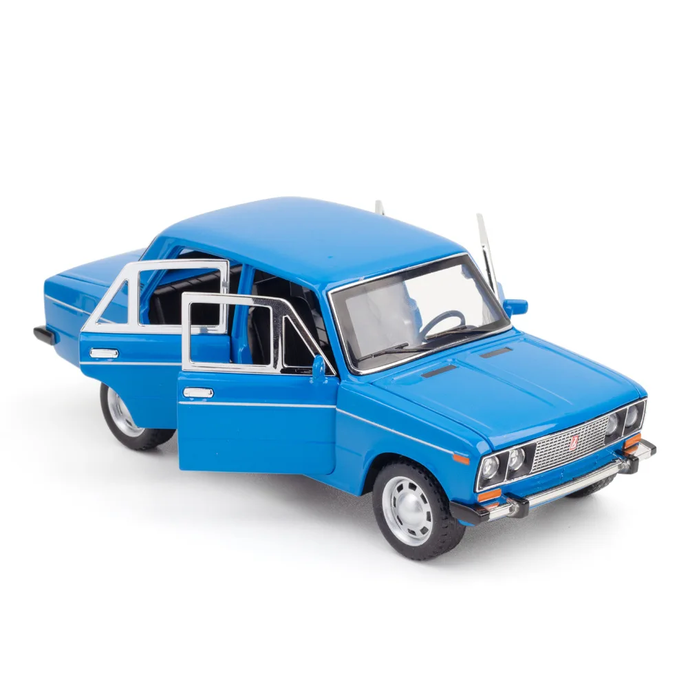 1:24 Russian LADA 2106 Alloy Model Car Toy Diecasts Metal Casting Music Light Pull Back Car Vehicle For Children Toys