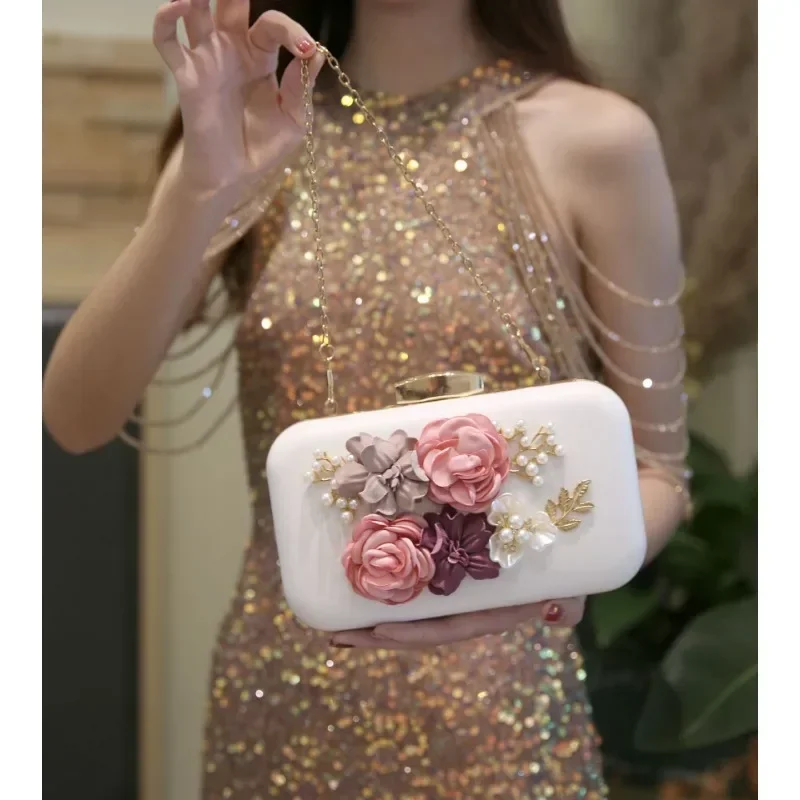 

2024 Trends New Women's Bags, Exquisite and Versatile Banquet Bags, High-end Clutch Bags, Fashionable Urban Beauty Dress Bags