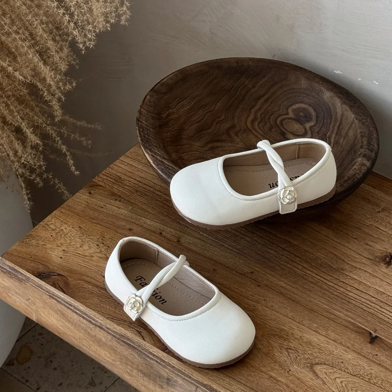 

Kids Strappy Leather Shoes for Girls 2025 New Autumn Toddler Ballet Flats with Shiny Flower Simple Retro Kids Party Shoes Age3-5