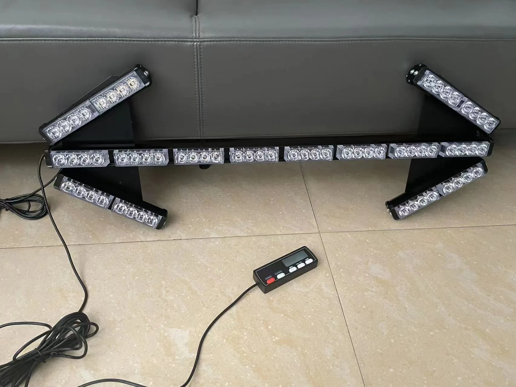 12-24V digital display arrow guide light with blinking two-way indicator automatic external lighting for road clearance