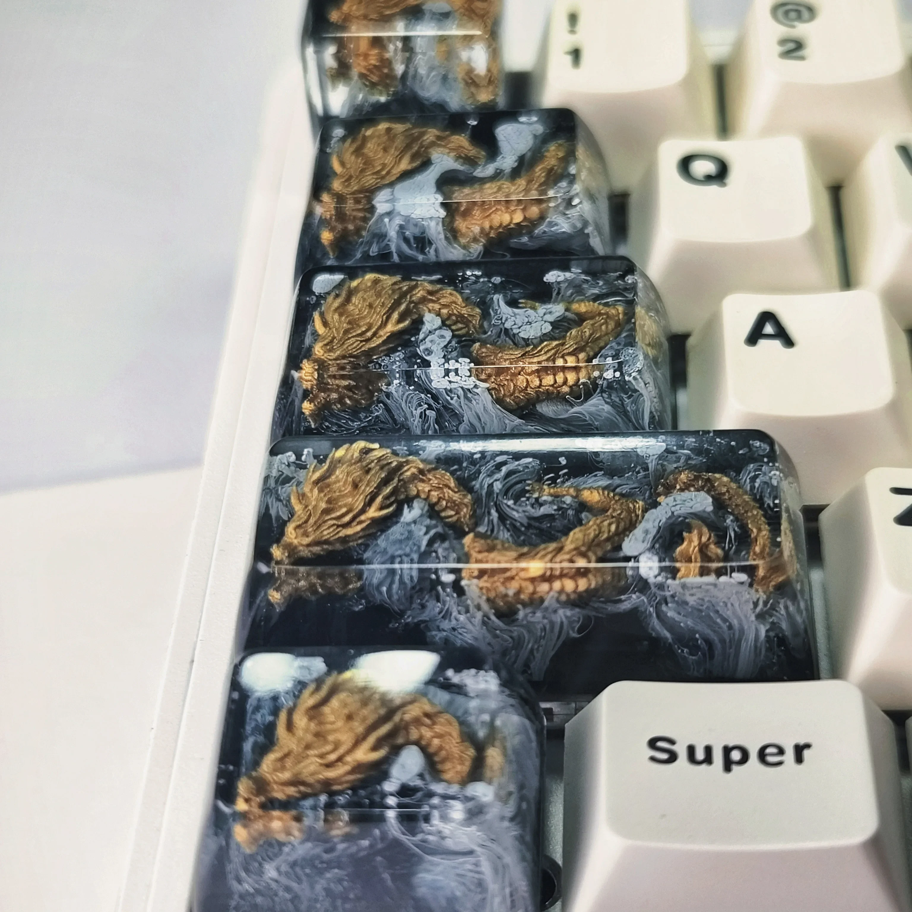 Imagem -02 - Keycap de Resina Personalizado para Teclado Mecânico Shenlong Glue Keycap Acessórios para Jogos de Esportes Eletrônicos Presente Preto Ouro