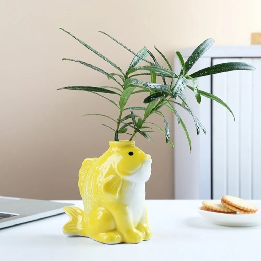 Cute Fish-shaped Ceramic Succulent Planter Artistic Unique Plant Pot Ornament Handcrafted Simulated Air Plant Holder Office