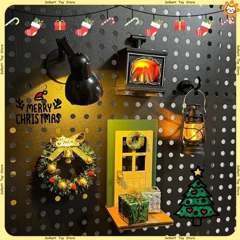 Leisure Time Christmas Wreath Fridge Magnets Retro Handheld Lamp Miniature Luminous Toys Fireplace Magnetic Home Decoration Gift