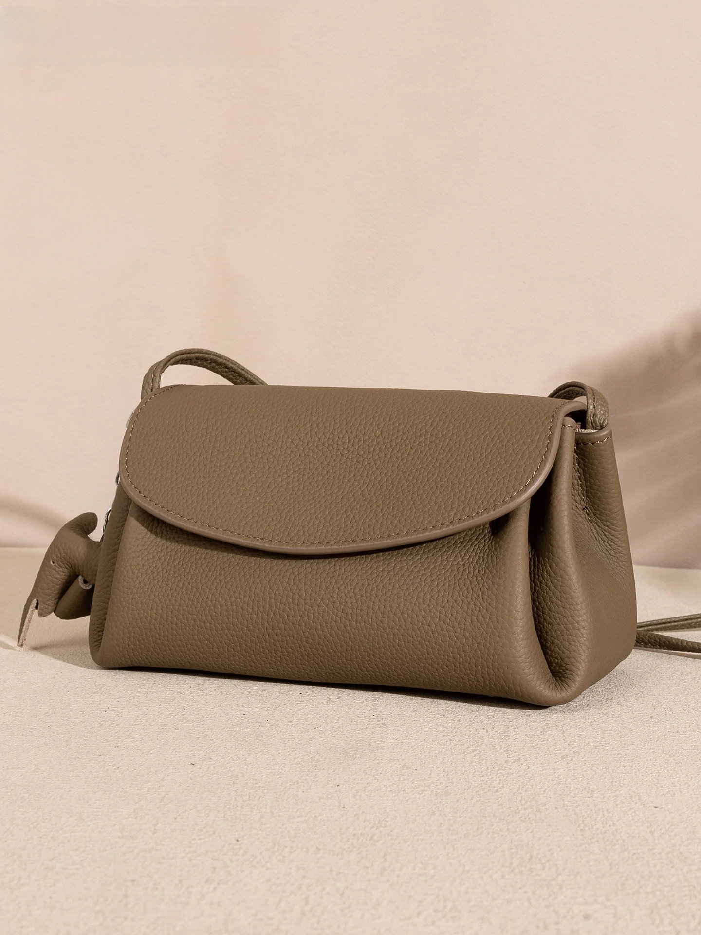 

Girlfeel 2025 New Ladies Faion Leather oulder Bag Casual Accordion Crossbody Bag Soft Fabric Zipper Closure