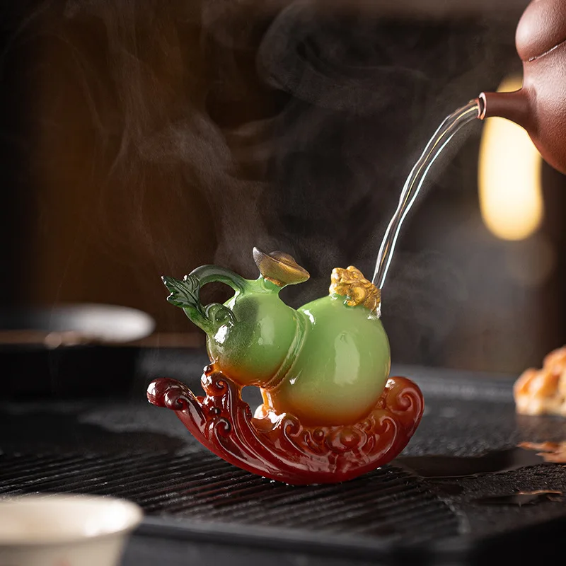 Color-changing fortune and longevity tea pet ornament, a collectible tea set accessory, Chinese-style gourd with cloud-carrying