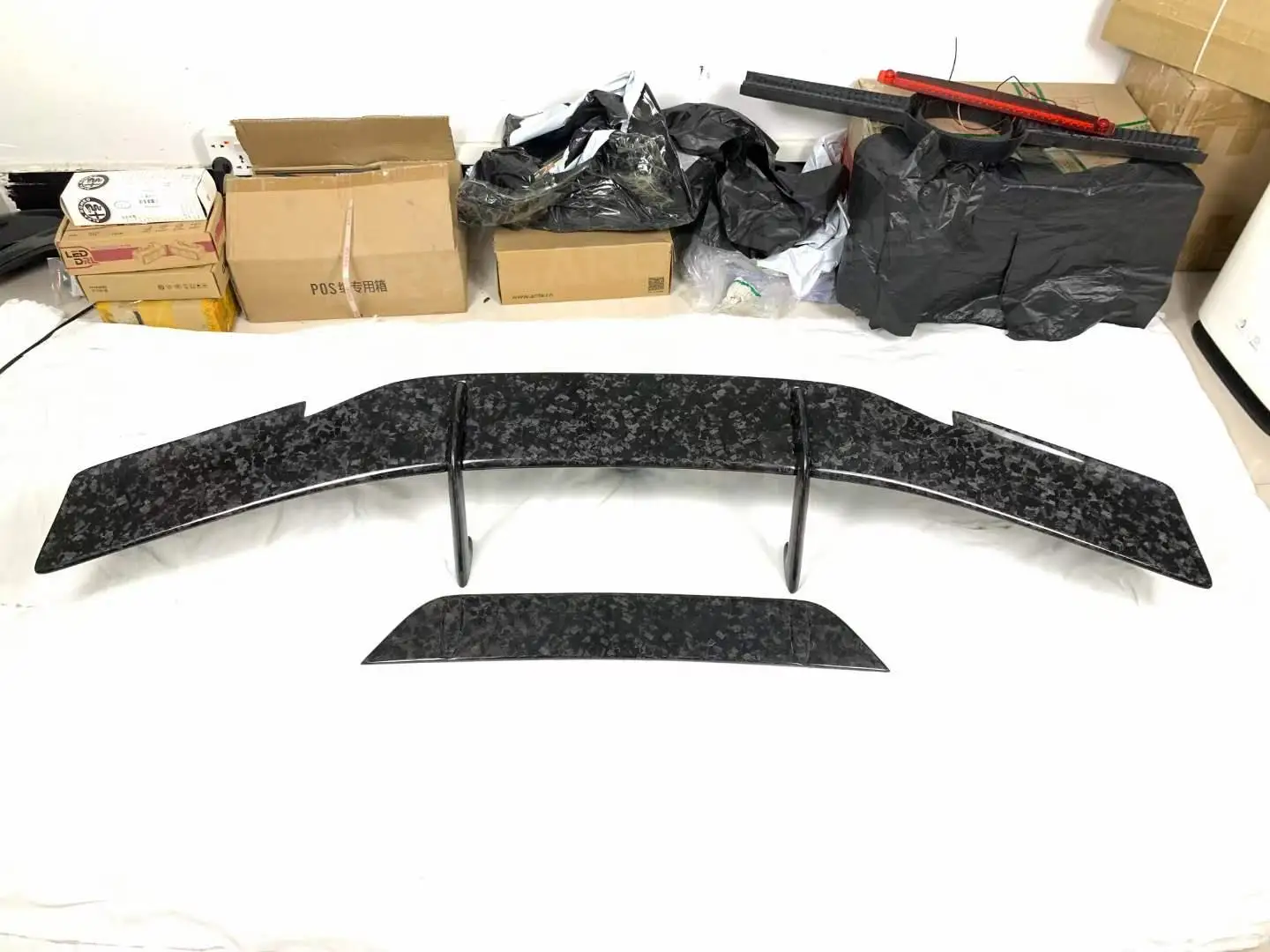 Dry Carbon Rear Trunk Lip Spoiler for Lamborghini Huracan LP580 LT610 EVO Novitec style Forged Carbon Fiber Rear Spoiler Racing