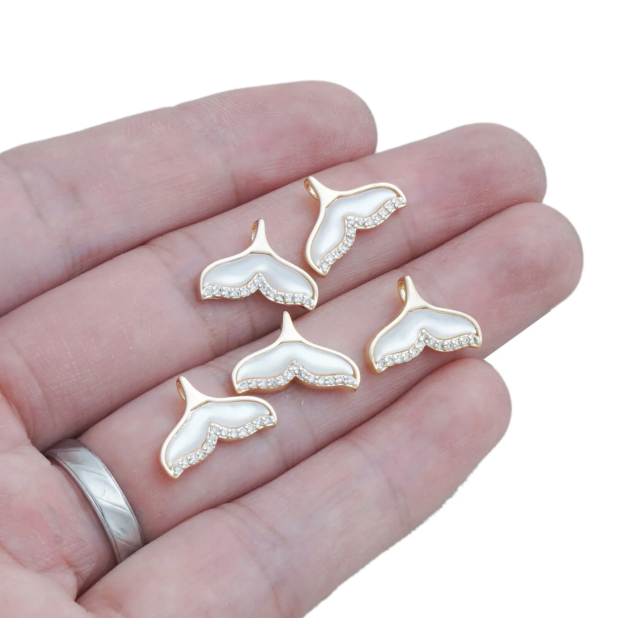 

14k Gold Filled Mermaid Tail pendant,Mother of Pearl fish tail charm,DIY zircon pendant for jewelry making 10423151