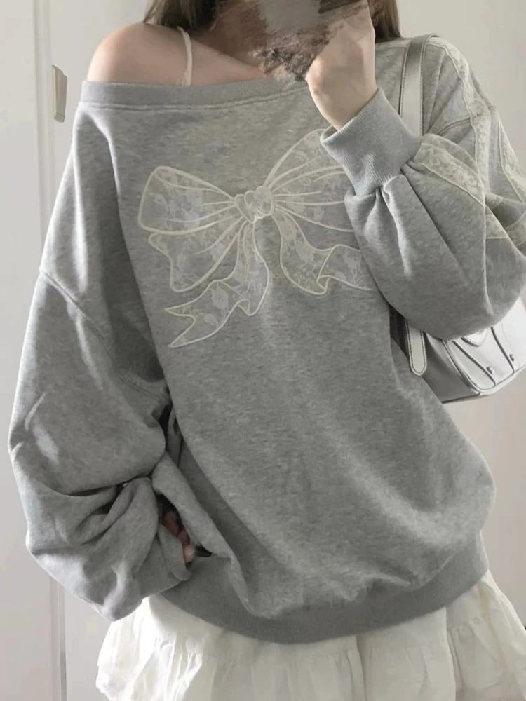 Gray Shoulder-Bared Sweatshirt Women Spring Autumn 2026 Loose Lazy Style Top with Lace Trim Design Sensation New Arrival