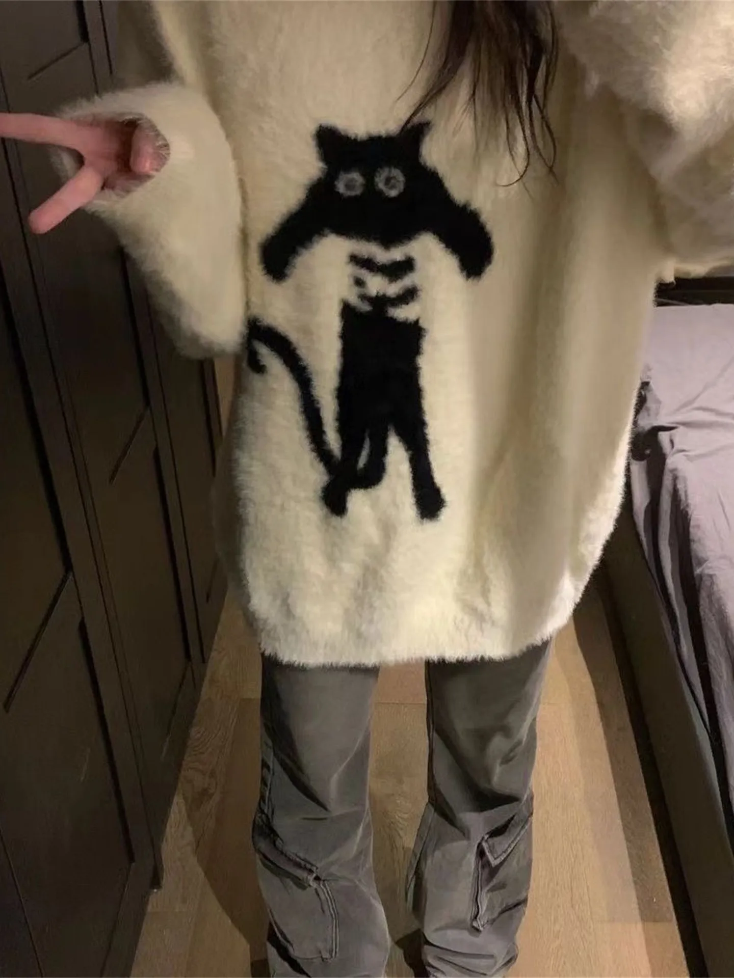 

American Retro Cartoon Mink Sweater Women Loose Lazy Soft Knitted Shirt Winter Commute Style round Neck Mid-Length Top