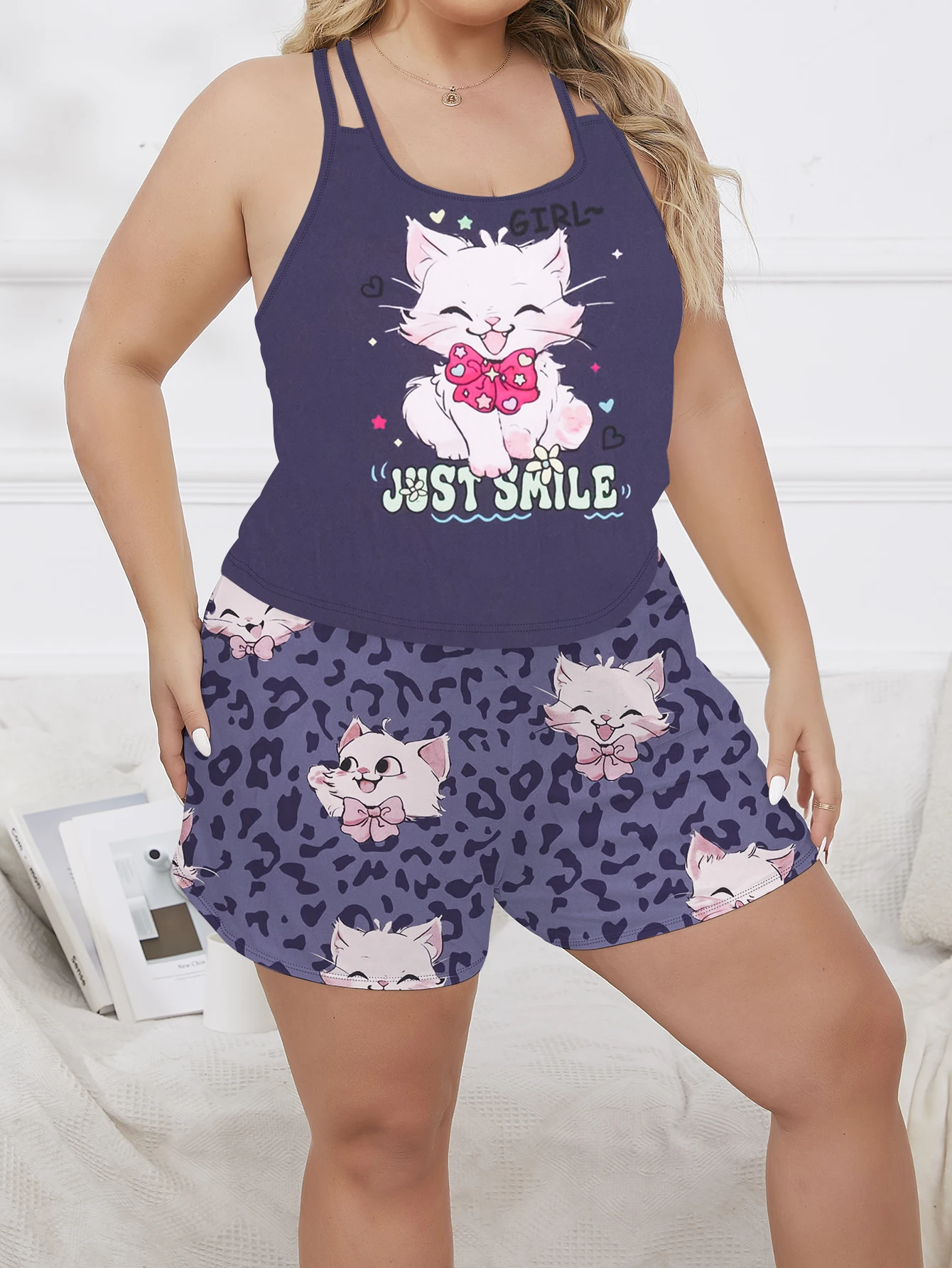 Large size women\'s pajamas and home clothing set refreshing and cute cat print suspender&shorts 2-piece set